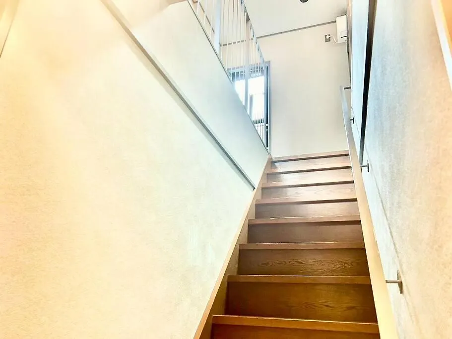 Rakuna Inn Sasazuka2 Tokyo Apartment